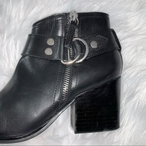 Marc Fisher Victa Moto Black Ankle Heeled Booties - Picture 5 of 10